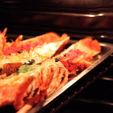 Homard Breton Roti Au Four Au Beurre Sale Des Freres Jaguin La Ville Blanche A Lannion Recette Homard Recette Homard Breton Recettes De Cuisine