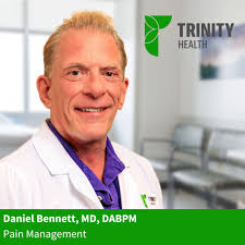 ✨ 𝐂𝐥𝐢𝐧𝐢𝐜 𝐒𝐩𝐨𝐭𝐥𝐢𝐠𝐡𝐭: 𝐅𝐨𝐨𝐭 & 𝐀𝐧𝐤𝐥𝐞 𝐂𝐚𝐫𝐞 ✨ 📊 More  than 75% of Americans have problems with their feet. But it doesn't have to  be that way. Trinity Health has team of