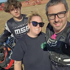 took to a body shop and had them do what neeeded to be done. Thank you Pete  Camara with corvette creations for the speedy delivery and great customer  service. Now to figure