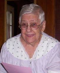 Maxine Judd's Instagram, Twitter & Facebook