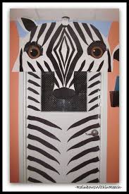 Jungle Animals As Door Decorations In Preschool Vbs Crafts Door Decorations Vbs Themes