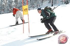 Gunung putri lembang wisata alam dengan harga tiket masuk gunung putri lembang. Who Desak Negara Negara Pertimbangkan Rencana Musim Ski Terkait Covid Antara News