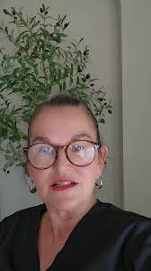 Autumn treatments  💥https://www.fresha.com/book-now/theolive-clinic-lxrf01fb/all-offer?share&pId=1190251 