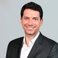 Malcolm Squire's Instagram, Twitter & Facebook