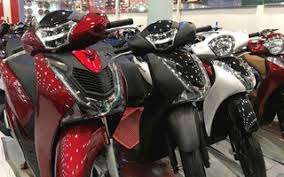 Xe Honda SH : Giá Honda SH phá đáy tại đại lý, thấp chưa từng có trong lịch  sử, liệu có sốt giá trở lại?