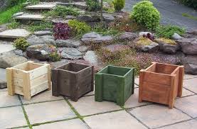 An Exclusive Art Of Pallet Upcycling Pallet Furniture Plans Wood Pallet Planters Pallets Garden Pallet Garden