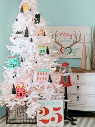 Victorian style christmas decorating ideas. 88 Beautiful Christmas Tree Decorating Ideas How To Decorate A Christmas Tree Hgtv