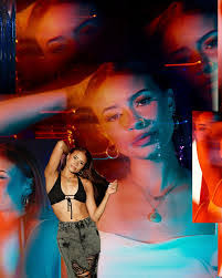 Aaron Raysor's Instagram, Twitter & Facebook