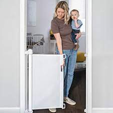 Amazon Com Yoofor Retractable Baby Gate Extra Wide Safety Kids Or Pets Gate 33 Tall Extends To 55 Wide Mesh Safety Dog Gate For Stairs Indoor Outdoor Doorways Hallways White 33 X55 Baby