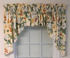Almost any type of fabric can be used. Garden Images Parchment Lined Swag Thecurtainshop Com