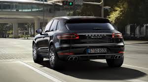 Smaller(and cheaper) than a cayenne miami blue porsche macan wallpaper with direct download available in hd, full hd, 2k, 4k, and. Porsche Macan Hd Wallpaper Hintergrund 1920x1080