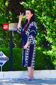 Who is kyle richards married to on rhobh? Kyle Richards Out In Beverly Hills 05 05 2020 Celebmafia