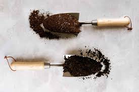 Choosing the wrong one can lead to. The Difference Between Potting Soil And Potting Mix