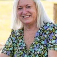 300+ perfiles de «Witham»