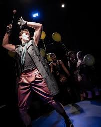 HU/SR) Január 24. ➡️ Cabaret Piccolo Grande: Distopia, rendező: Lénárd  Róbert “A Disztópia korunk fontos tükrét jelképezi és egyértelmű  figyelmeztetés arra, hogy változtatásokra van szükség. Ez a társadalmi  szatíra mentes a haragtól