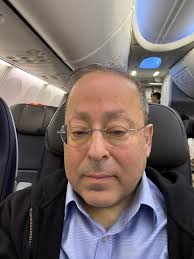 More travel drama than I bargained for this morning! ✈️😅 Woke up late  (4:15 am alarm didn't go off), accidentally entered LGA instead of Newark 