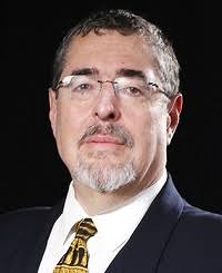 Líneas del Tiempo: Enrique Peralta Azurdia