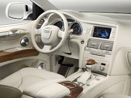 36 White Audi Q7 Models Cars Audi Q7 Audi Q7 Interior Audi Car Models