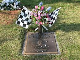 On april 4, mastalez was killed when the sightseeing helicopter he was riding in near great smoky mountain national park crashed. Davey Allison Racing News Nascar Racing Stock Car Racing
