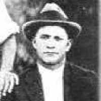 Edward Locklear's Instagram, Twitter & Facebook