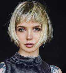 10 Trendy Messy Bob Hairstyles And Haircuts 2021 Female Short Hair Ideas Short Hair Styles For Round Faces Short Hairstyles For Thick Hair Thick Hair Styles