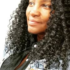 Após enfrentar ameaças por conta do seu ativismo nas redes sociais, Kari  Santos ( karisantos) acaba de dar a volta por cima e ser eleita vereadora  em Recife (PE)! #Eleiçoes2024 #VereadoresQueQueremos #Recife #