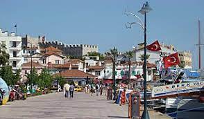 Hafen und altstadt sind vom offenen meer hinter der halbinsel des oyuktepe und der şövalye adası (ritterinsel), die südlichste einer kette von zwölf inseln, geschützt. Marmaris Wikipedia