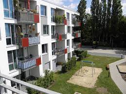 3000 wohnungen in bremerhaven, bremen und oldenburg hat die wohnungsbaugesellschaft gewoba im vergangenen jahr auf asbest kontrolliert. 2 Zimmer Wohnung Zu Vermieten Kornerstrasse 46 27568 Bremerhaven Lehe Mapio Net
