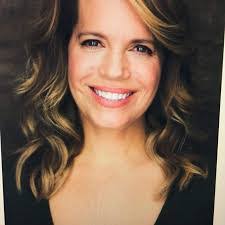 Julie Shoemaker's Instagram, Twitter & Facebook