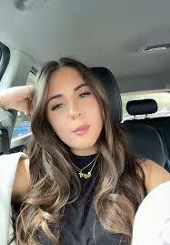 Taryn Hampton's Instagram, Twitter & Facebook