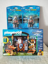 Playmobil 5659 Royal Knights Play Box Free 2 Knights 6821 Figures Toys Games Others On Carousell Playmobil castle ghost with rainbow led from playmobil knights. sgd