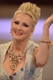 She has become known through several film and television appearances. Desiree Nick Starportrat News Bilder Gala De