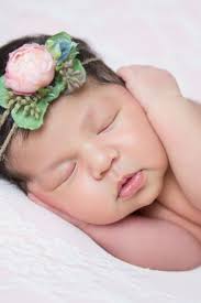 150+ Middle Names For Lillian (Unique & Cute)