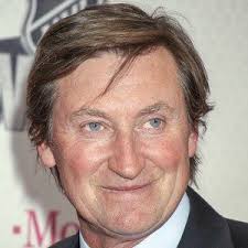Nhl rules state that whenever a player scores a unsurprisingly, gretzky is the leading point scorer in nhl history with 2857 points. Wayne Gretzky Bio Family Trivia Famous Birthdays