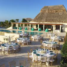 Wedding At Las Verandas Roatan By Roatan Events La Veranda House Styles Roatan