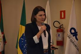 Palestra com vice-prefeita integra programação do Outubro Rosa