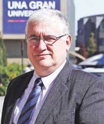 Académicos entregan 12 propuestas para un Chile más justo