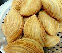 Resep karipap pusing renyah enak banget cocok untuk buka puasa lebaran. Ibu Resepi Karipap Pusing Resipinya Doh A 300 Gram Facebook