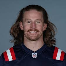 Larry Whigham's Instagram, Twitter & Facebook