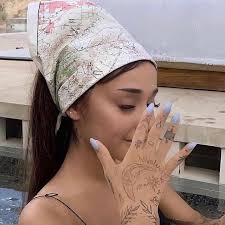 Ariana grande si è mostrata con i suoi capelli naturali: Ariana Grande Speed Upã®äººæ°åç»ãæ¢ç´¢ãã¾ããã Tiktok