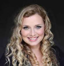 Vicki Mentzer's Instagram, Twitter & Facebook