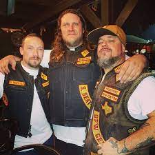 Leeper 1 Er On Instagram Cholosundays Butreallyitwasfriday Whiteteesmatter Evenintexas Hashtagsmatte Bandidos Motorcycle Club Motorcycle Clubs Biker