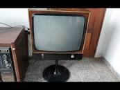 A TV antiga mais rara do canal! (Invictus Prestige 23")