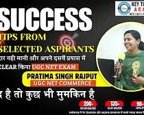 student celebrating success after clearing the CG PSC exam की इमेज