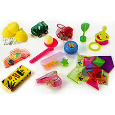 A christmas cracker is a cardboard paper tube, wrapped in brightly coloured paper and twisted at both ends. Bulk Filled Olde English Crackers Christmas Crackers