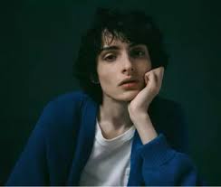 The striped polo Mike Wheeler (Finn Wolfhard) in Stranger Things S01E01