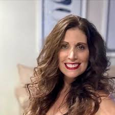 Lauren Arevalo's Instagram, Twitter & Facebook