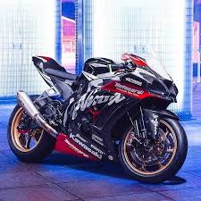 Black And Purple Motorcycle Club Kawasaki Motorcycles Club En Instagram This Ninja Credit Ryo Zx10r 2016 Follow K In 2020 Kawasaki Motorcycles Kawasaki Bikes Sports Bikes Motorcycles