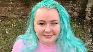 Dana Bott's Instagram, Twitter & Facebook