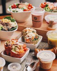 Untuk memvariasikan isi salad sayur anda. 6 Salad Bar Kekinian Dan Paling Enak Di Surabaya Yang Mana Favoritmu